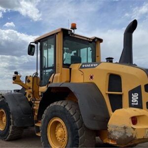 2012 VOLVO L90G